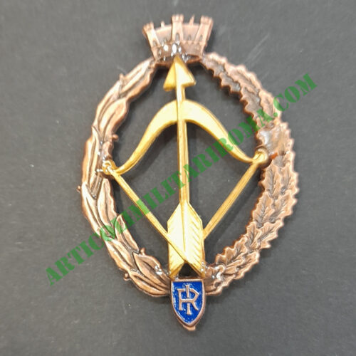 DISTINTIVO AZIONI BELLICHE CACCIA ORO AERONAUTICA MILITARE